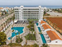 Bohemian Gardens Hotel