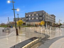 Hotel Indigo Everett Waterfront Place