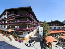 eva,VILLAGE