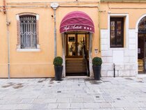 Hotel Agli Artisti & Alloggi Agli Artisti
