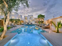 Hotel Petinos