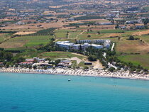 Tigaki Beach