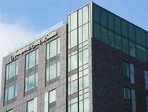 Hampton Inn & Suites Washington DC Navy Yard