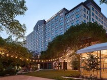 Renaissance Austin Hotel