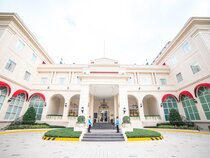 Rizal Park Hotel