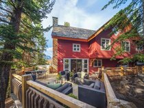 Buffalo Mountain Lodge