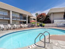 Best Western Plus Burnaby Hotel & Conference Centre