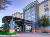 Holiday Inn & Suites Phoenix Airport