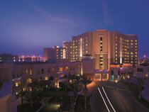 Traders Hotel Qaryat Al Beri