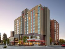 Fairfield Inn & Suites Calgary Downtown