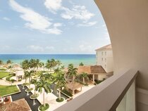 Hyatt Ziva Rose Hall