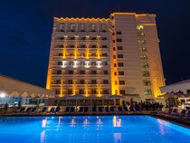 Best Western Plus Khan Hotel