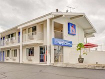 Motel 6 Portland Central