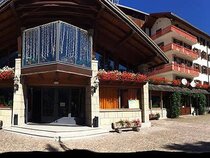 Bella Italia & EFA Village
