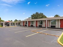 Super 8 by Wyndham Kissimmee/Orlando