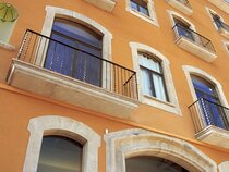 Urbi Manresa Apartments