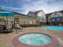 Homewood Suites By Hilton Houston IAH Airport Beltway 8