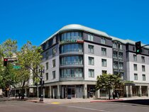 Courtyard by Marriott Oakland Downtown
