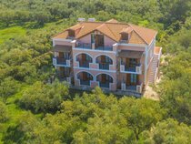 Kavos Psarou Studios & Apartments