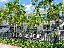 Beachside All Suites Hotel