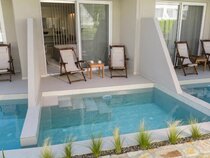 Golden Coast Suites