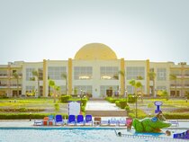 Amarina Queen Resort & Aqua Park