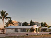South Point Hotel