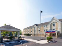 Candlewood Suites