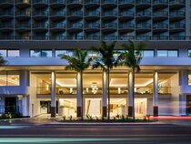 OUTRIGGER Waikiki Paradise Hotel