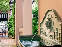 Planters Inn