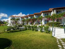 Paradise Hotel