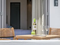 Nove Milos Luxury