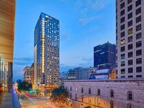 Aloft Austin Downtown