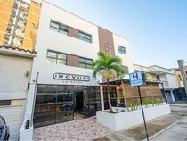 Novus Laureles