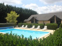 Logis Les Dineux Village