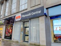Plymouth Central by OYO Rooms