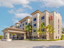 Best Western Plus Miami Airport North Hotel & Suites