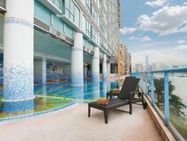 Grand Bay View Hotel
