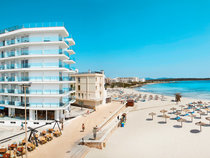 Universal Hotel Perla