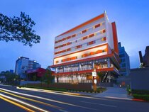 Starlet Hotel Bsd City