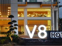 V8 Hotel