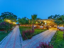 Lucida Beach Hotel