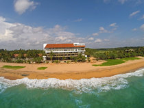 Pandanus Beach Resort & Spa