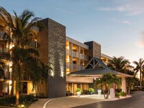 Spark by Hilton Sarasota Siesta Key Gateway