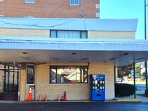 OYO Hotel Edgebrook Chicago North Shore