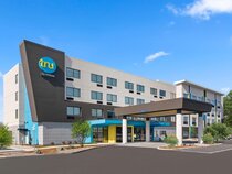 Tru by Hilton Portland Airport