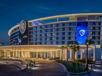 The WB Hotel, Curio Collection by Hilton