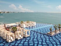 Royal M Hotel & Resort