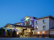 Holiday Inn Express & Suites San Dimas
