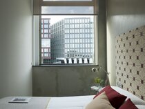 Eric Vökel Amsterdam Suites